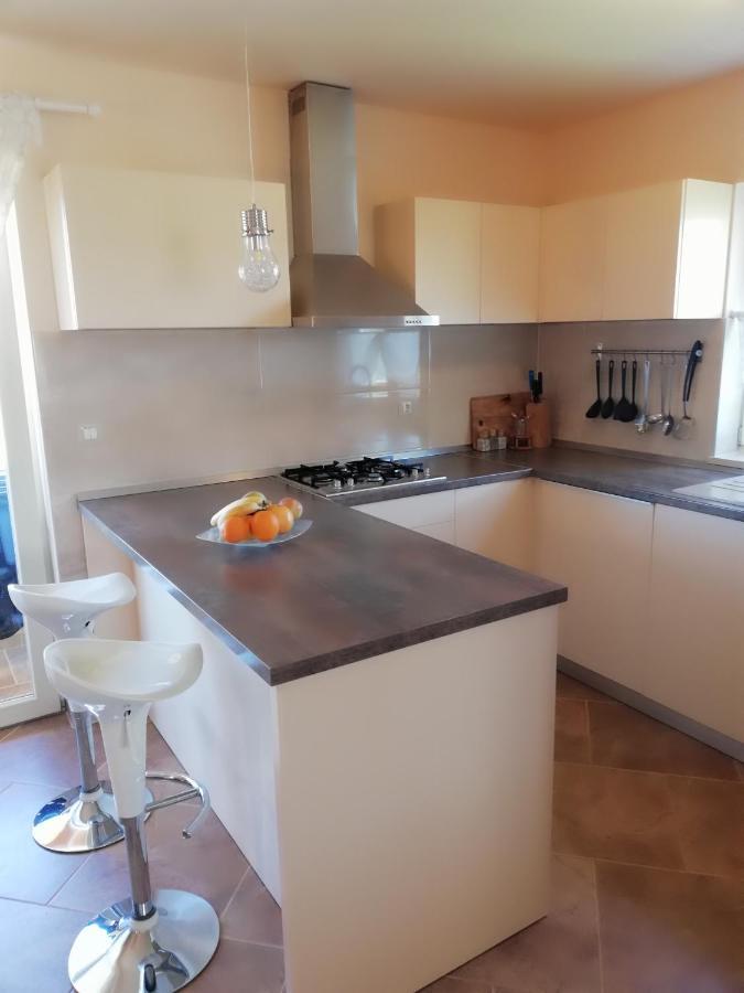 Apartman Nikola Ladrovici Luaran gambar