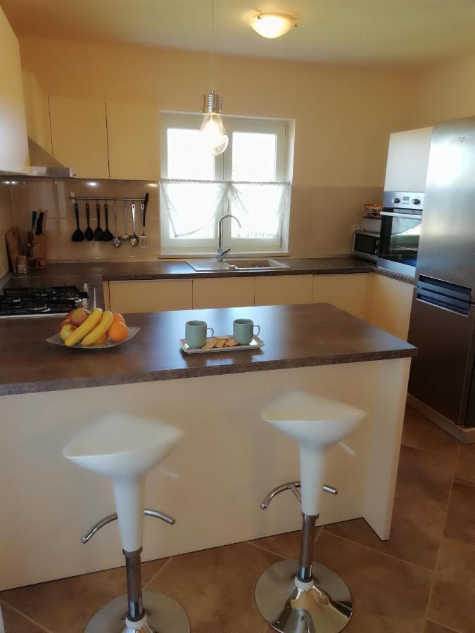 Apartman Nikola Ladrovici Luaran gambar